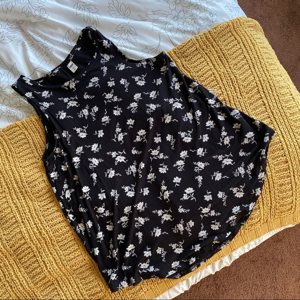 Luxe floral black tank top